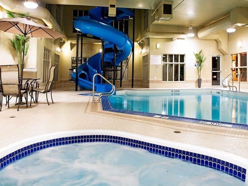 Holiday Inn Express Fort St John By Ihg Fort St. John Exterior foto